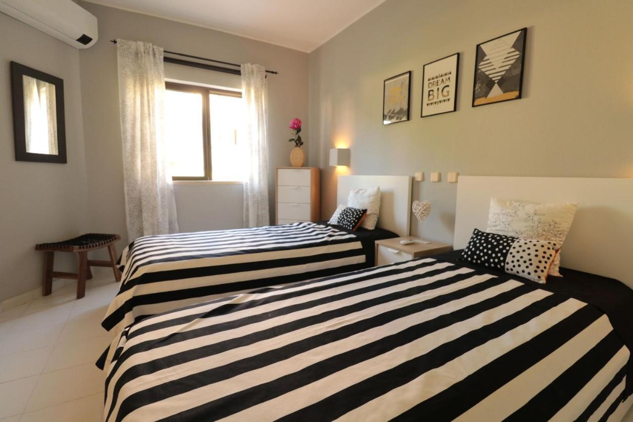 Lovelystay - Cozy 1Br Flat In Alvor With Ac And Balcony Kültér fotó