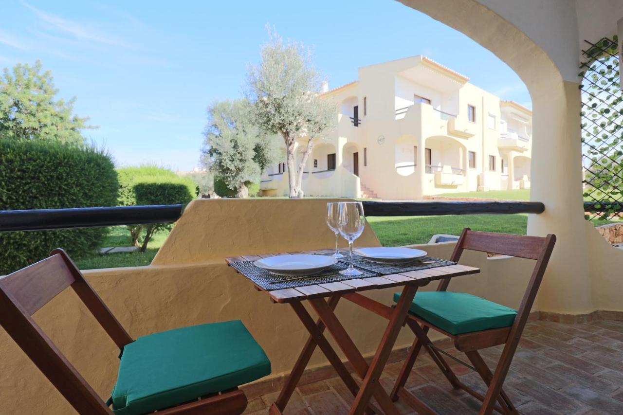 Lovelystay - Cozy 1Br Flat In Alvor With Ac And Balcony Kültér fotó