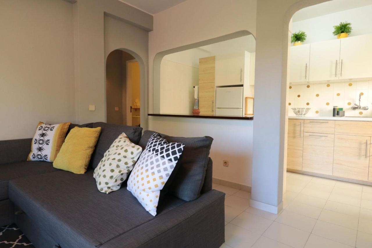 Lovelystay - Cozy 1Br Flat In Alvor With Ac And Balcony Kültér fotó