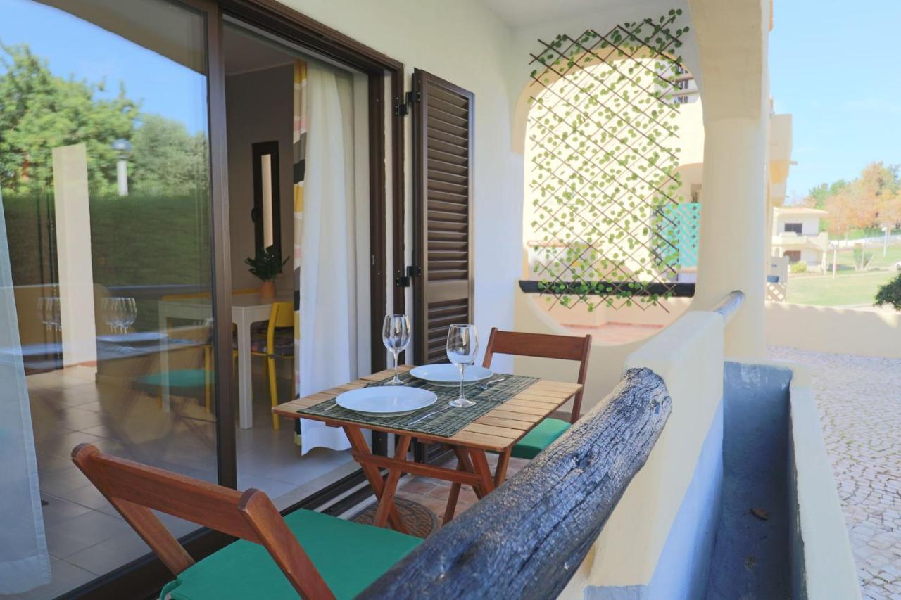 Lovelystay - Cozy 1Br Flat In Alvor With Ac And Balcony Kültér fotó
